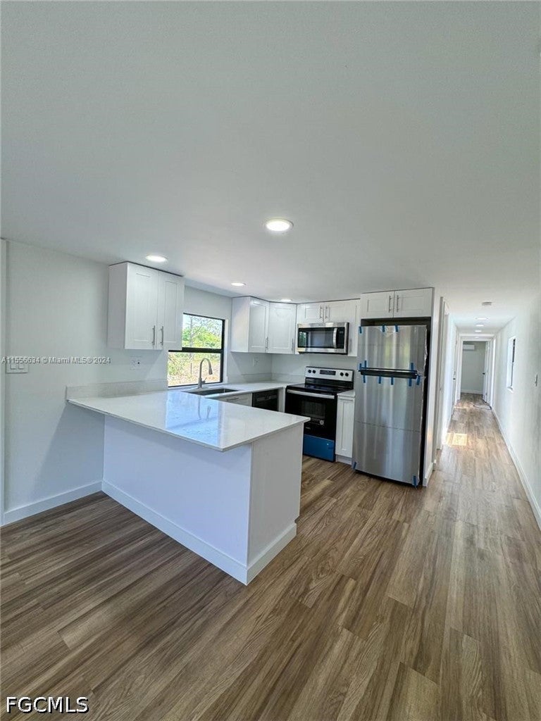 5121 PIONEER 18 Street