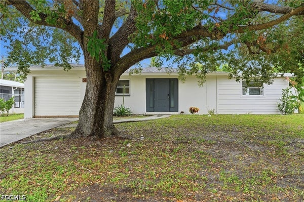 1635 LOWELL CT, FORT MYERS, FL 33907 - Image 28a8a03a0a9ec90a0ff8944dd5aba1ee/1443105017