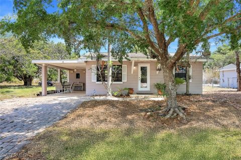 3163 Caledonia Avenue Naples FL 34112