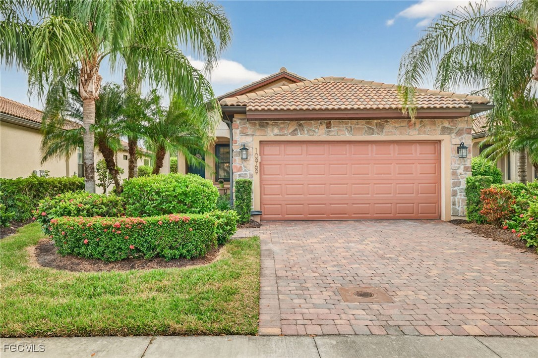 10969 Clarendon Street