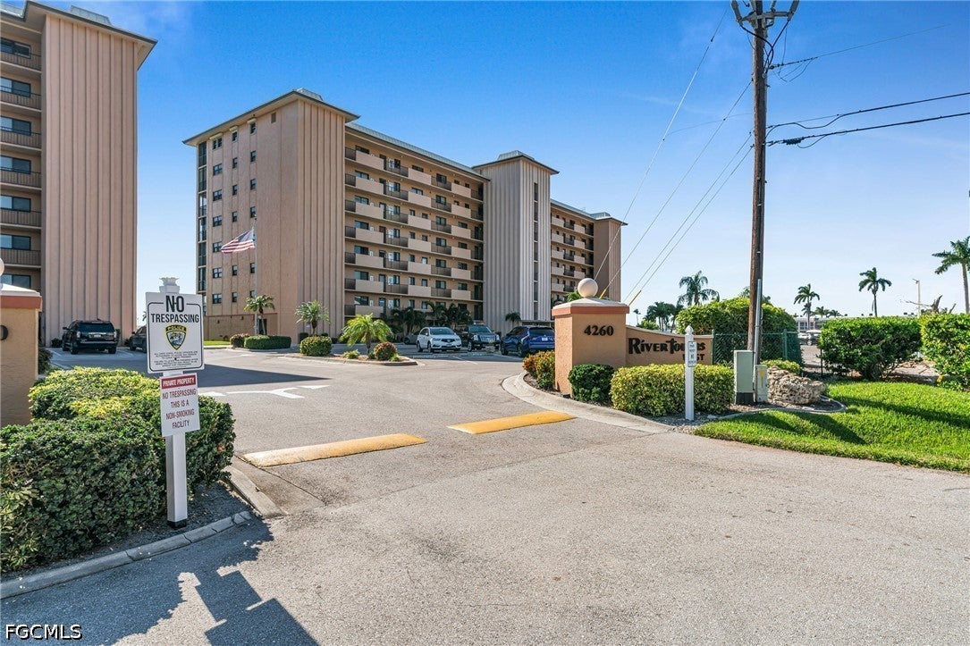 4260 SE 20th Place 401