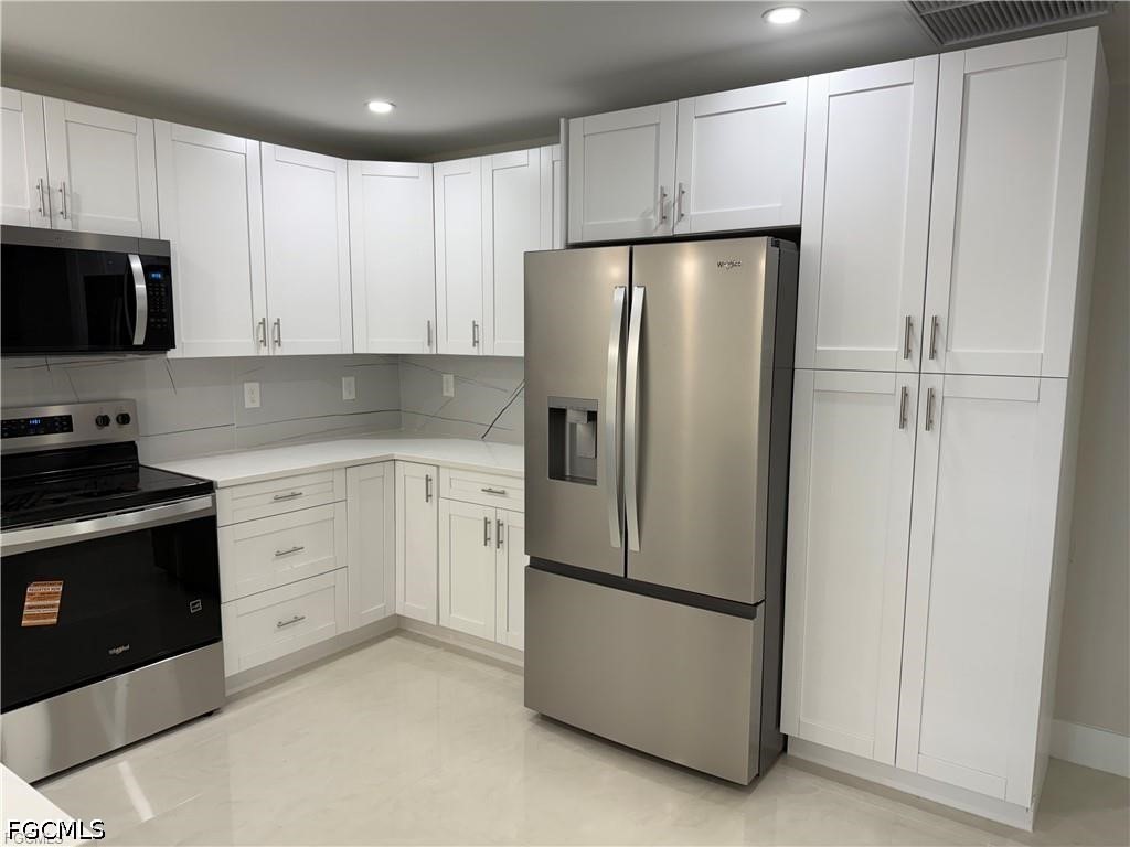 405-407 Chalet Avenue S
