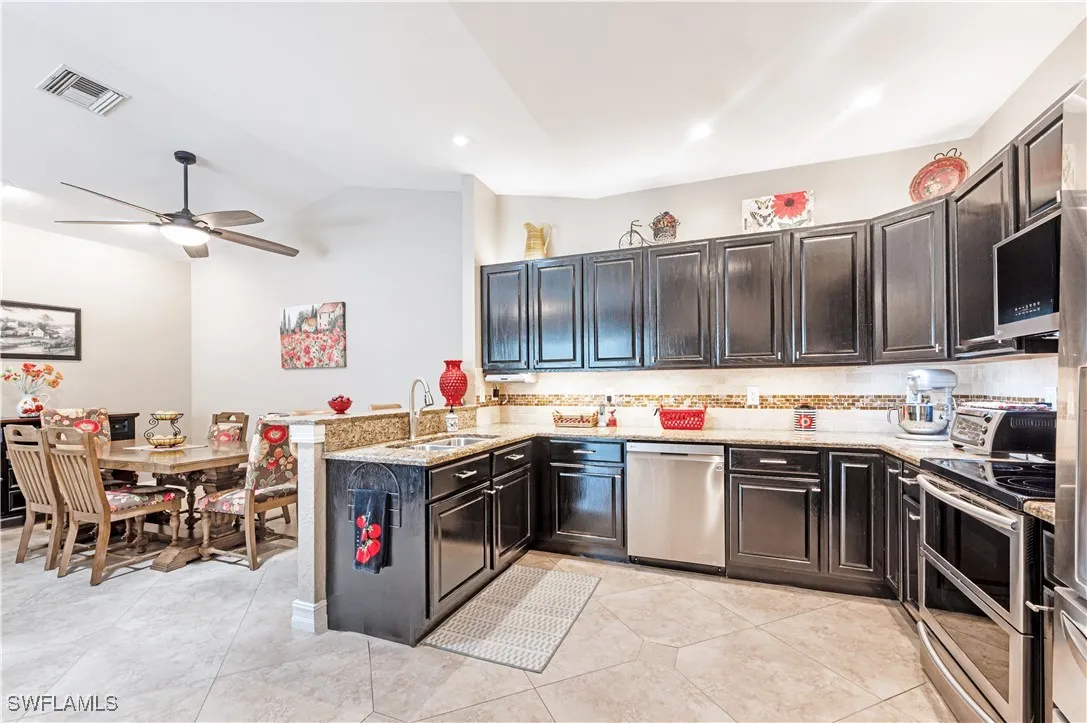 Naples, Florida 34116, United States, 3 Bedrooms Bedrooms, ,2 BathroomsBathrooms,Residential,Active,197915