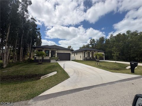 Tiny photo for 3123 Pine Tree Drive, Naples, FL 34112 (MLS # 2026020364)