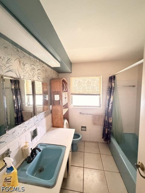 Tiny photo for 1510 SE 42nd Street, Cape Coral, FL 33904 (MLS # 2026031133)