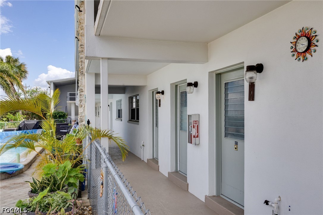 708 Victoria Drive 105