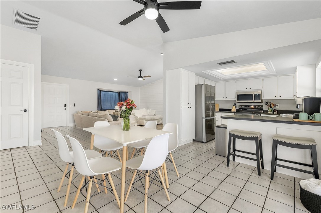 1912 SW 8th Court