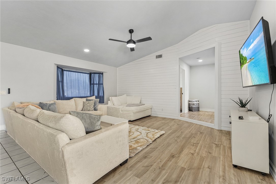 1912 SW 8th Court