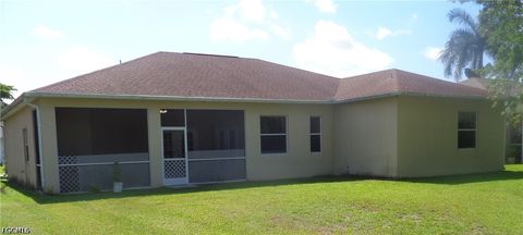 Tiny photo for 2463 Nature Pointe Loop, Fort Myers, FL 33905 (MLS # 2026023121)