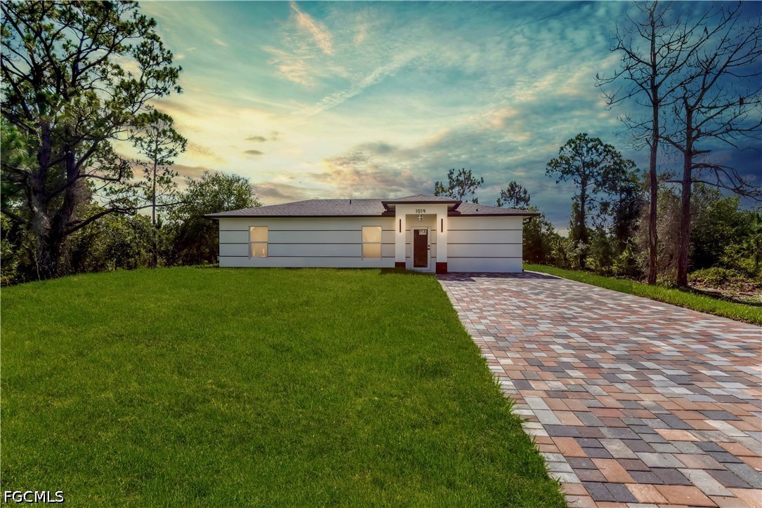 Photo 1 of 16 — 1019 Columbus Boulevard S, Lehigh Acres, FL 33974