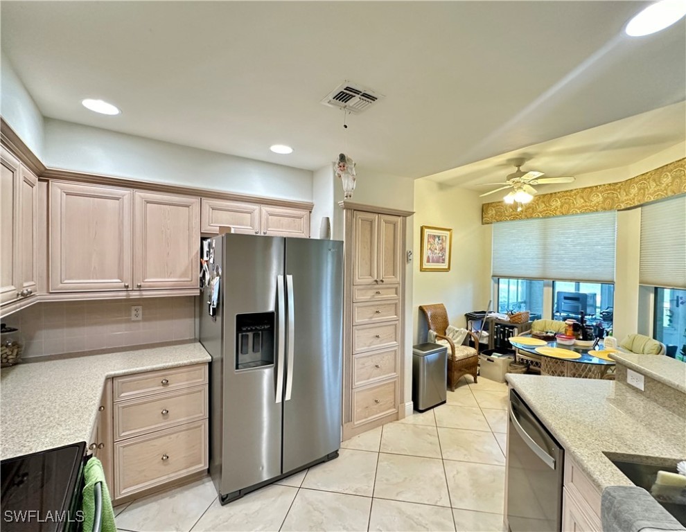 9250 Bayberry Bend 102