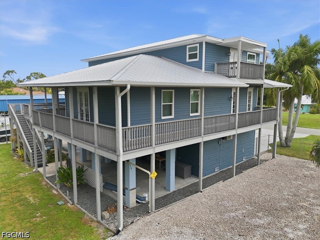 5711 Linden Lane