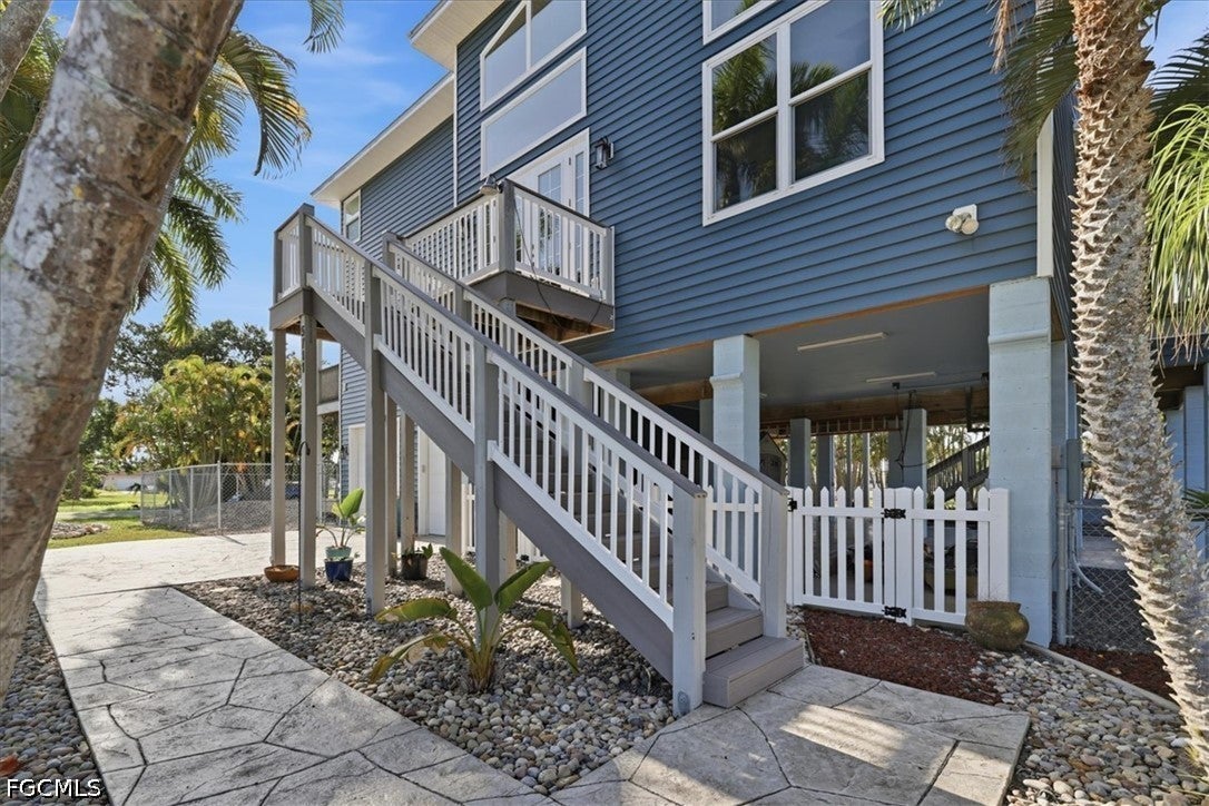 5711 Linden Lane