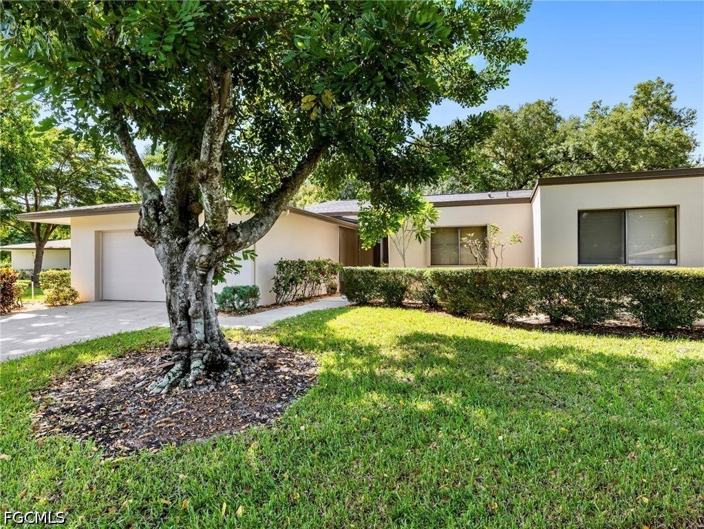 5853 Wyldewood Lakes Court