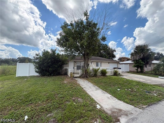 2801 7TH ST W, LEHIGH ACRES, FL 33971 - Image 2bba676168702e2bb29aa3c5e2a33064/3770081276