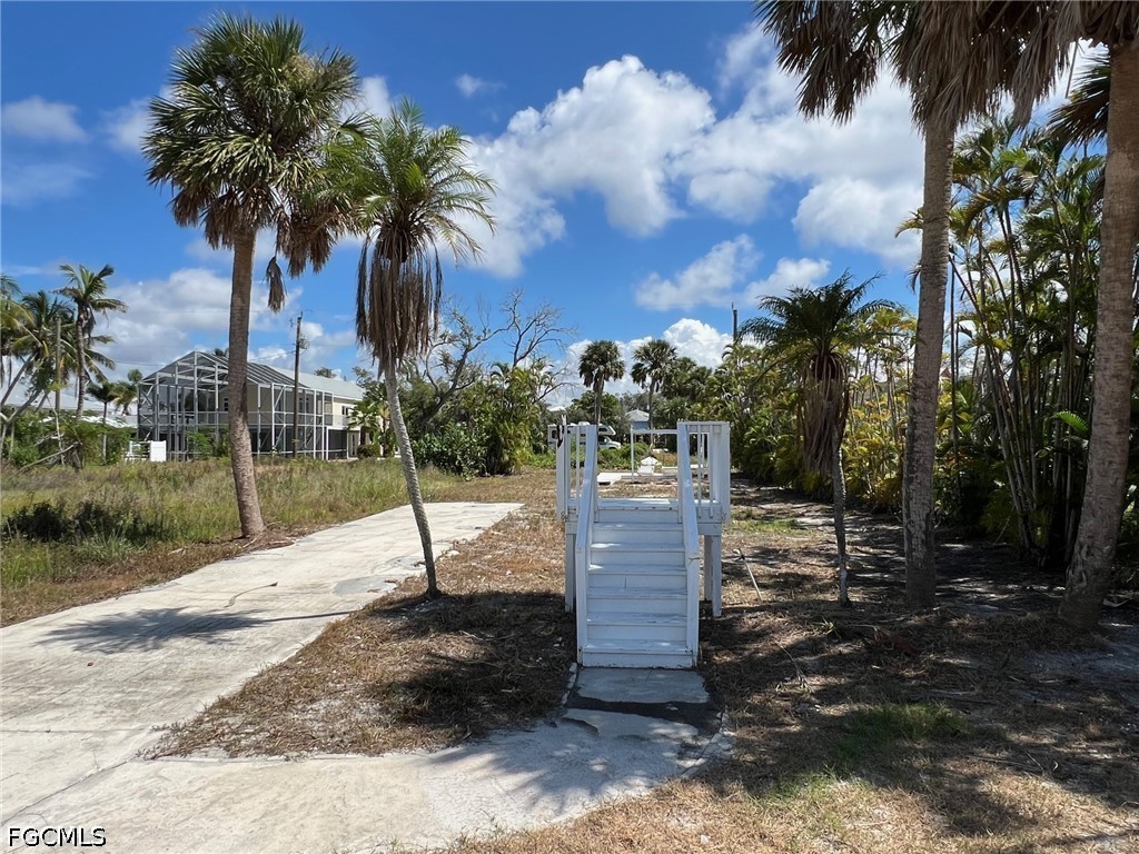 5851 Estero Boulevard