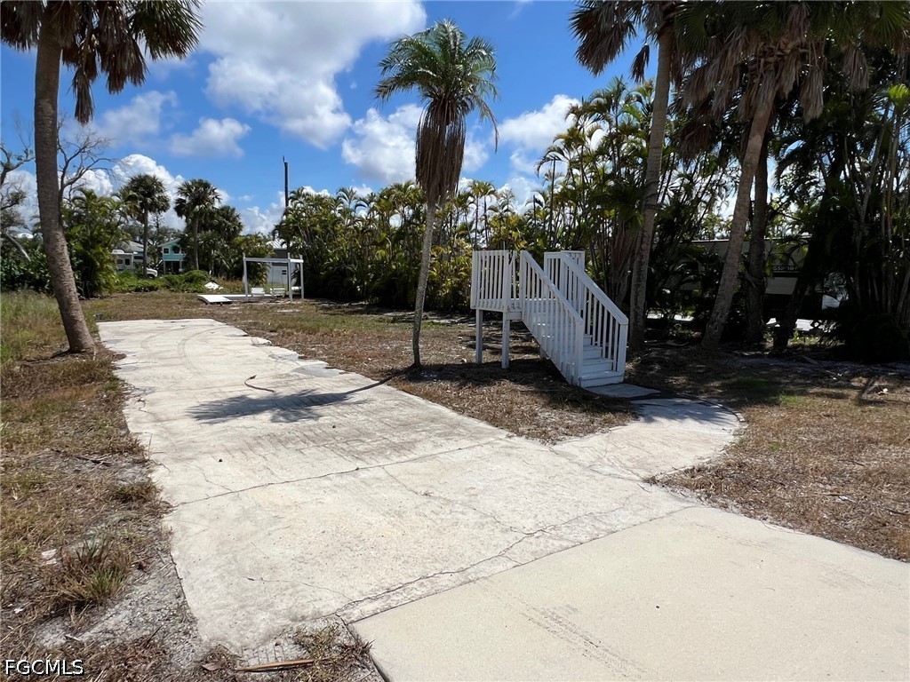 5851 Estero Boulevard