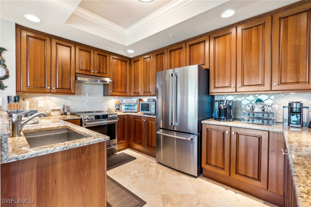 4761 West Bay Boulevard 803