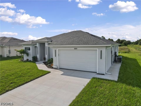 Tiny photo for 3819 34th Street SW, Lehigh Acres, FL 33976 (MLS # 2026039244)