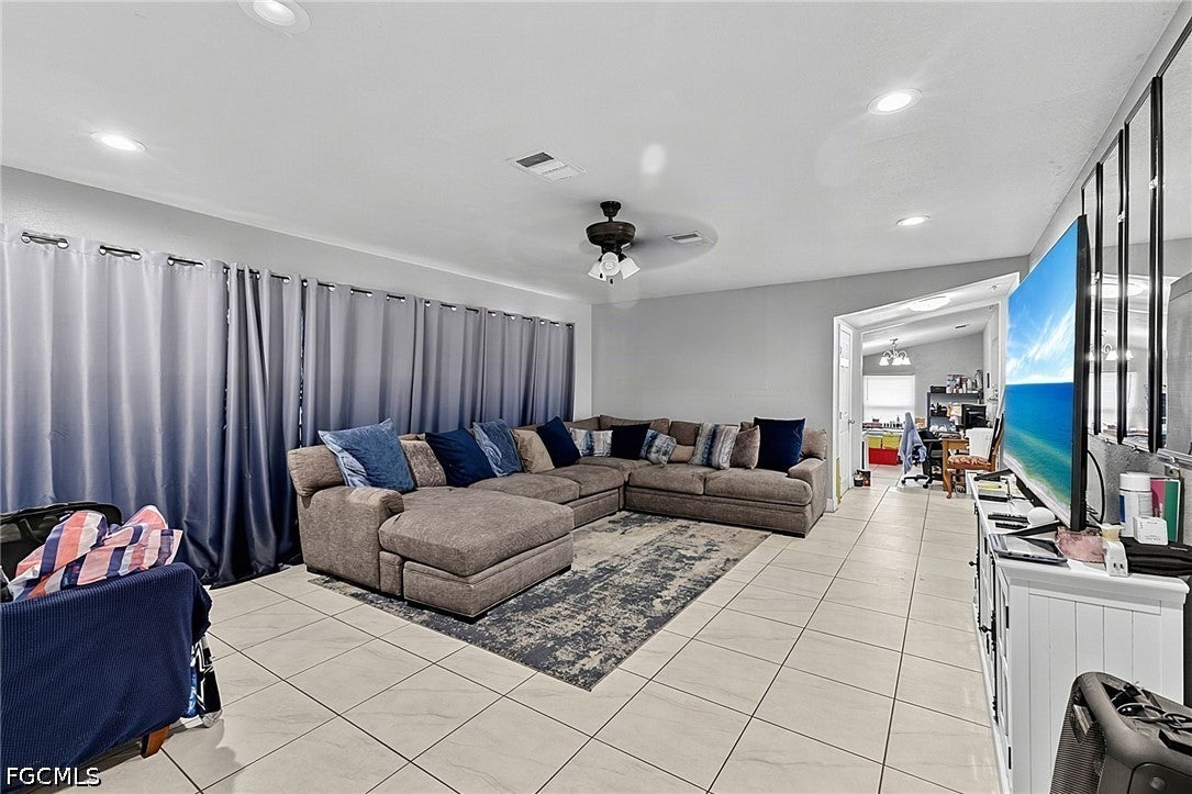 4028 Manning Avenue