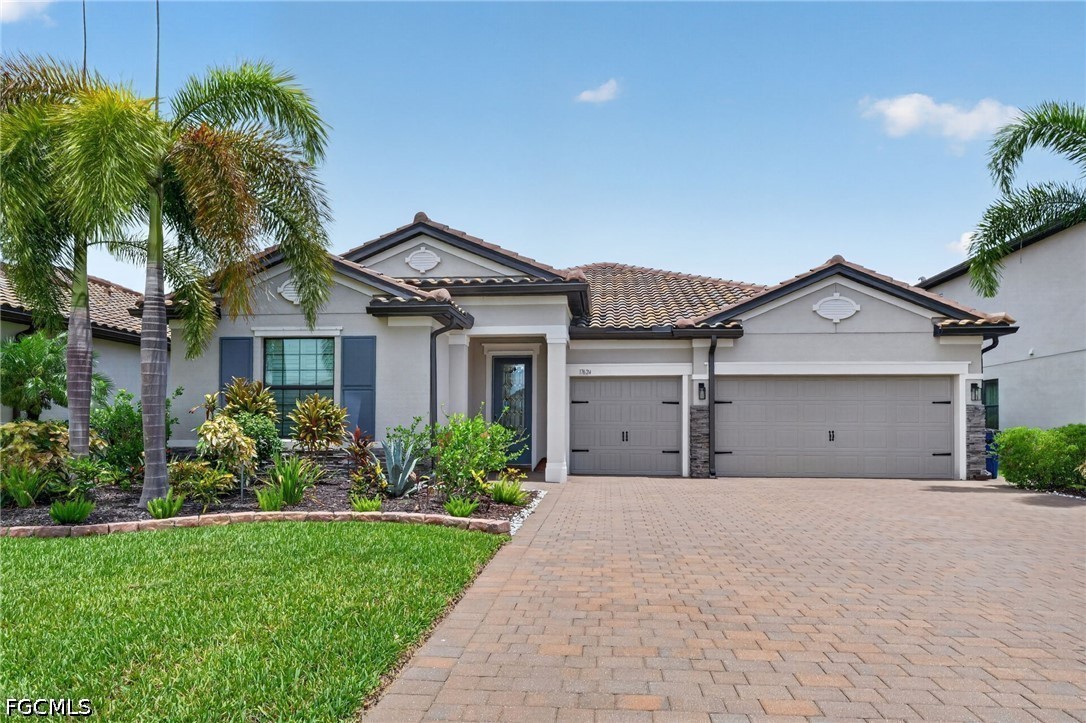 17624 Kinzie Lane