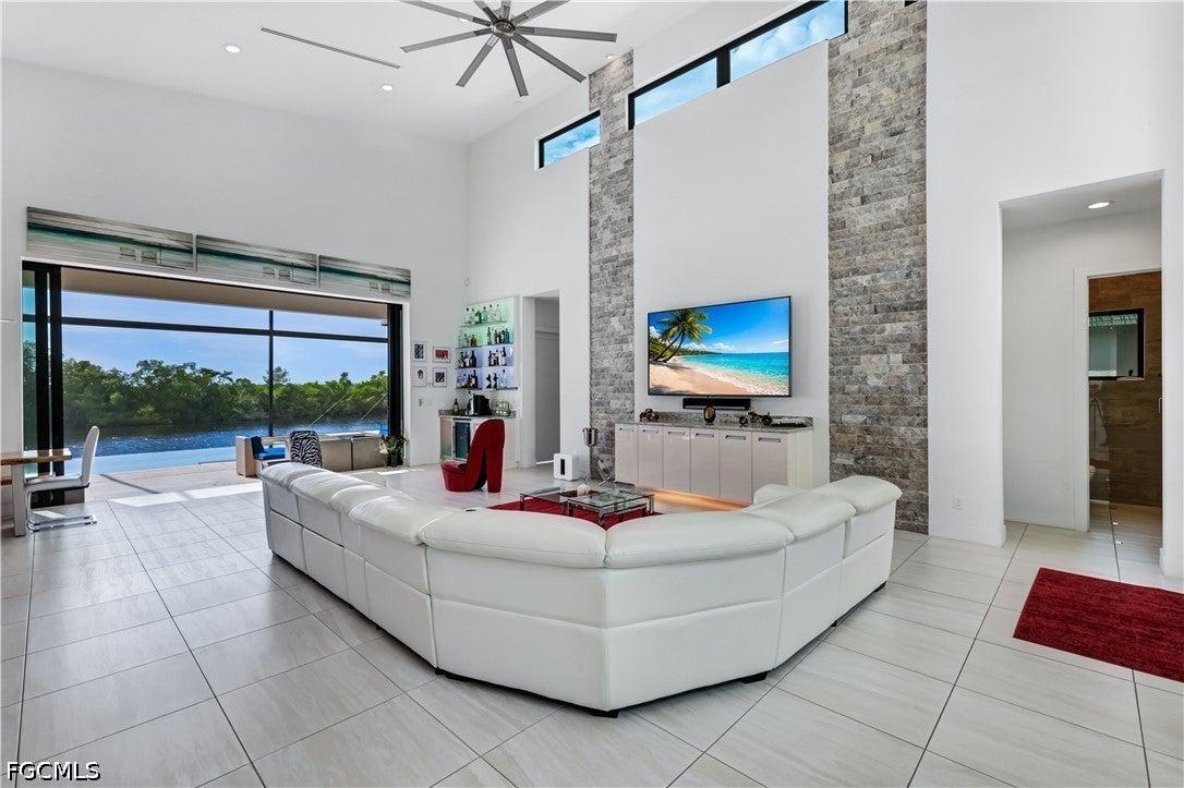 4408 SW 28th Place