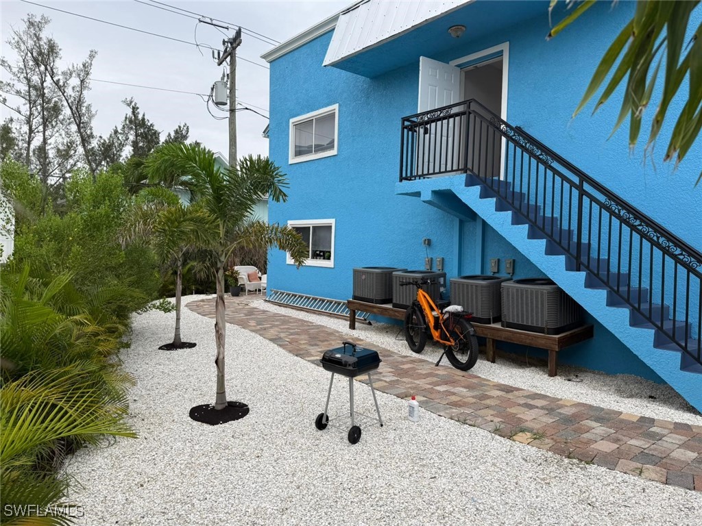 222 Fairweather Lane