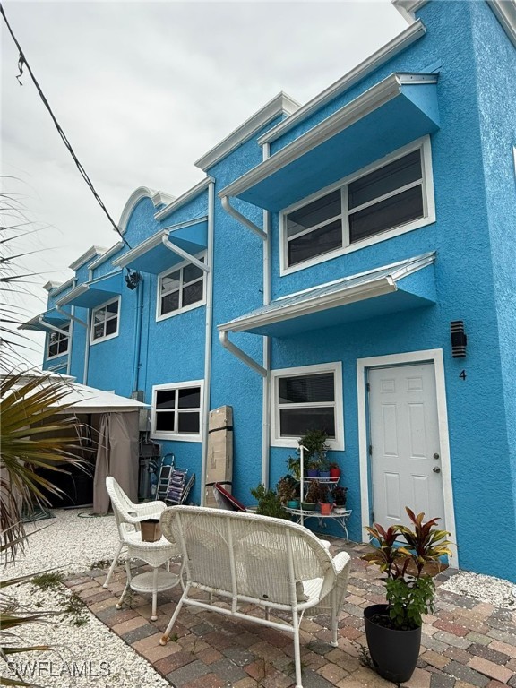 222 Fairweather Lane