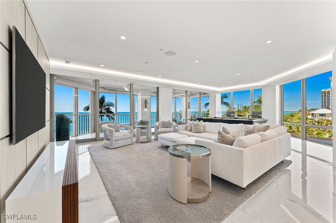 4951 Gulf Shore Boulevard N 103