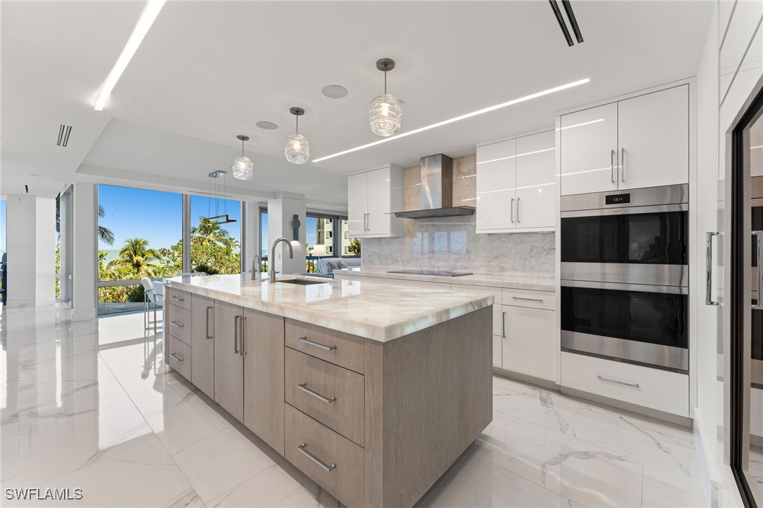 4951 Gulf Shore Boulevard N 103