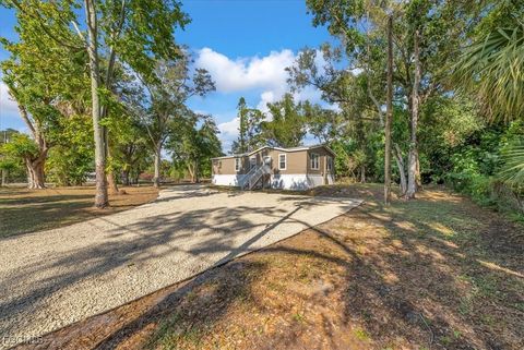 2170 Bahia Lane North Fort Myers FL 33917