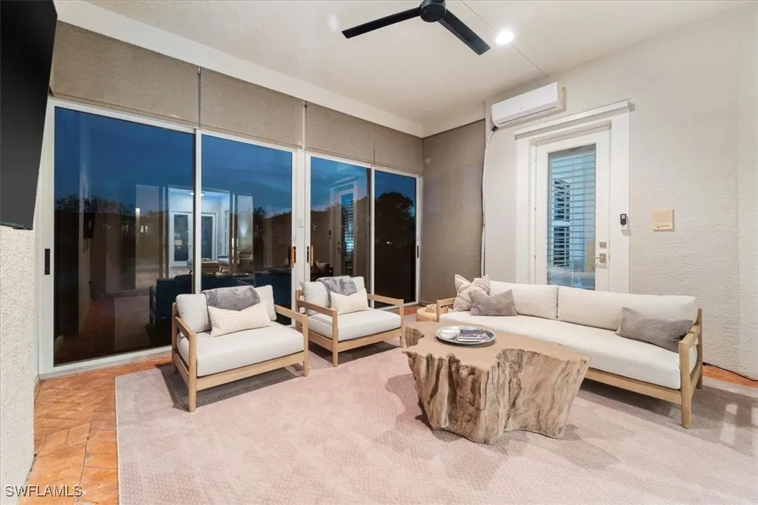 Bonita Springs, Florida 34134, United States, 3 Bedrooms Bedrooms, ,3 BathroomsBathrooms,Residential,Pending,131546