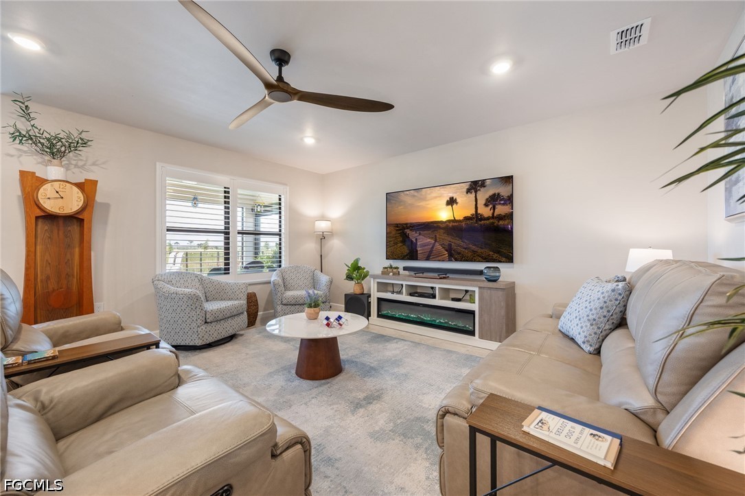 1243 Caloosa Cove Drive
