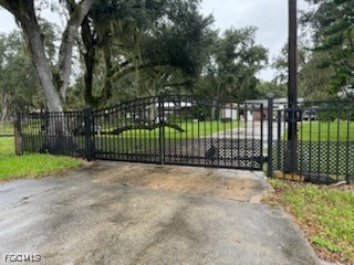 1221 SW Skates Street