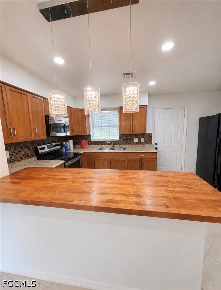 3900 Arnold Drive