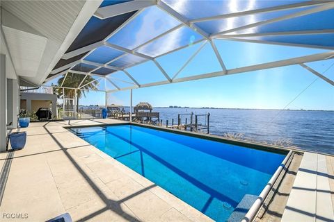 320 Bayshore Drive Cape Coral FL 33904