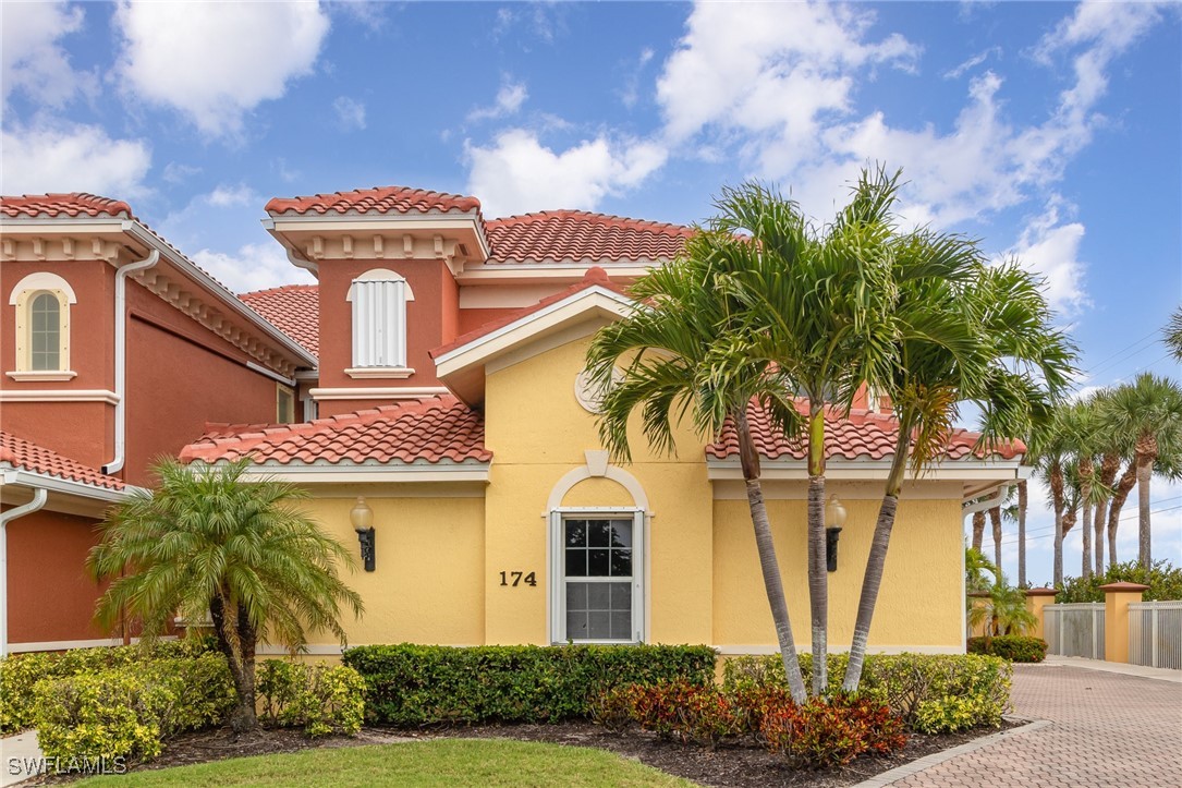 174 Shadroe Cove Circle 1002