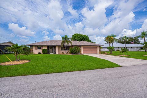 Photo of 18537 Klingler Circle, Port Charlotte, FL 33948 (MLS # 2025006949)