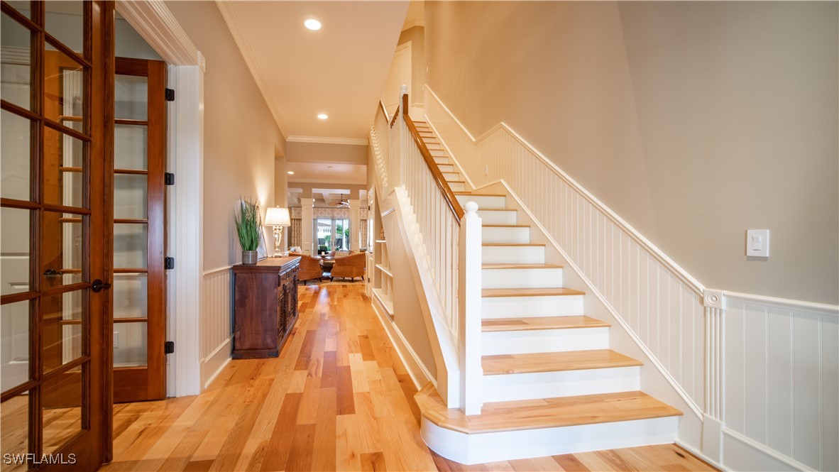 725 W Lake Drive