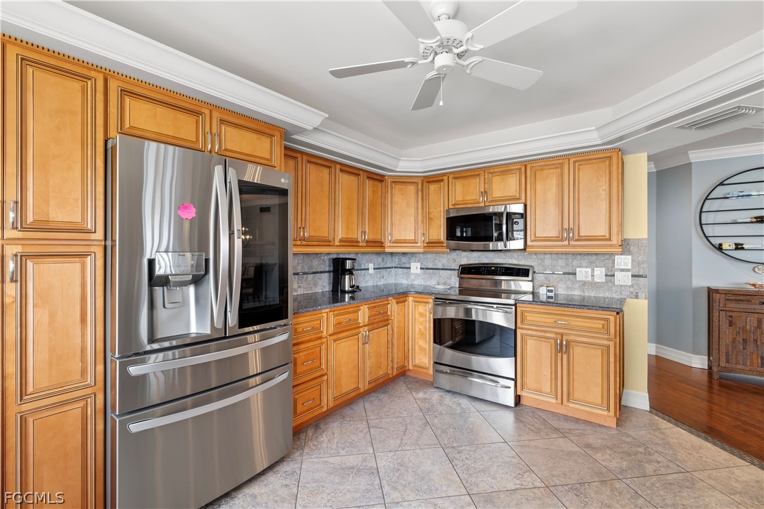 4183 Bay Beach Lane 374