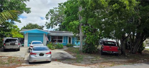 2027 44th Street SW Naples FL 34116