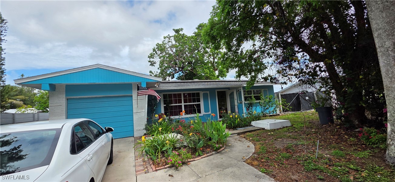 2027 44th Street SW