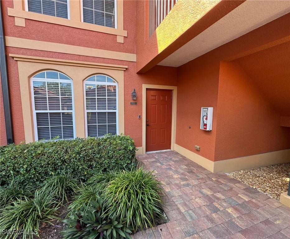 10025 Heather Lane 702