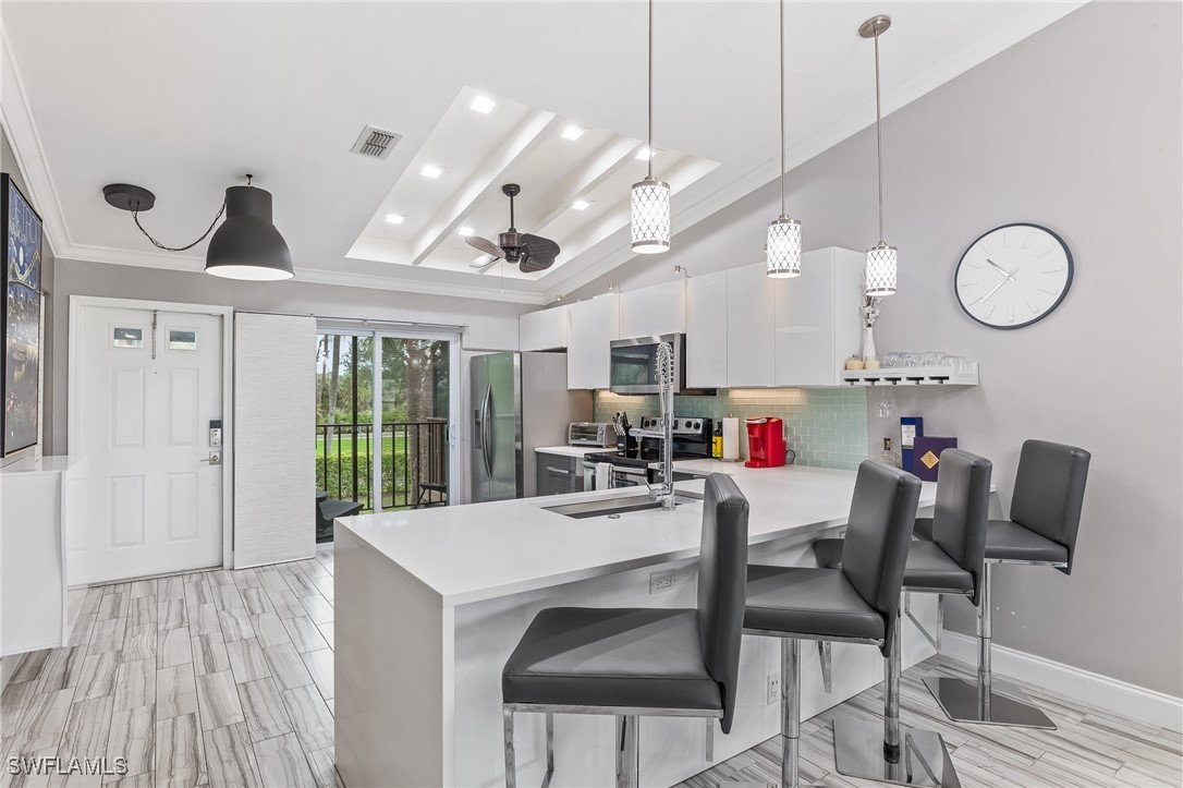 4220 Looking Glass Lane 4304