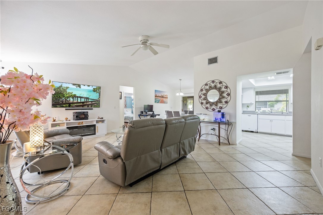 509 SW 10th Place