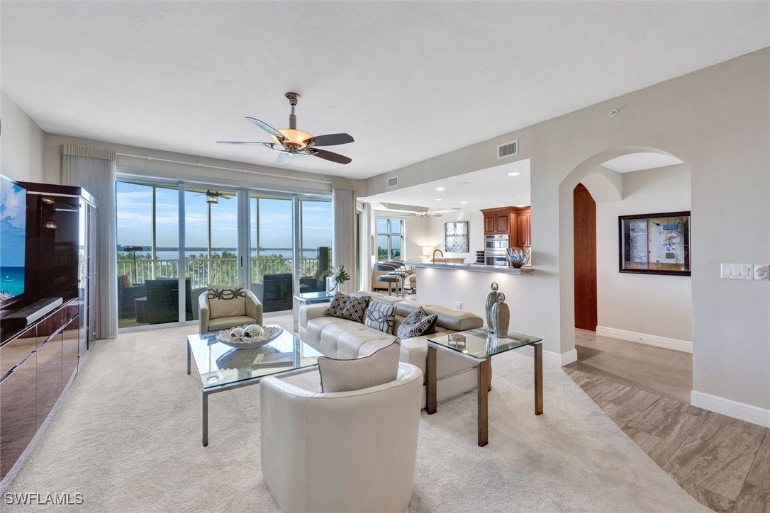 6021 Silver King Boulevard 305