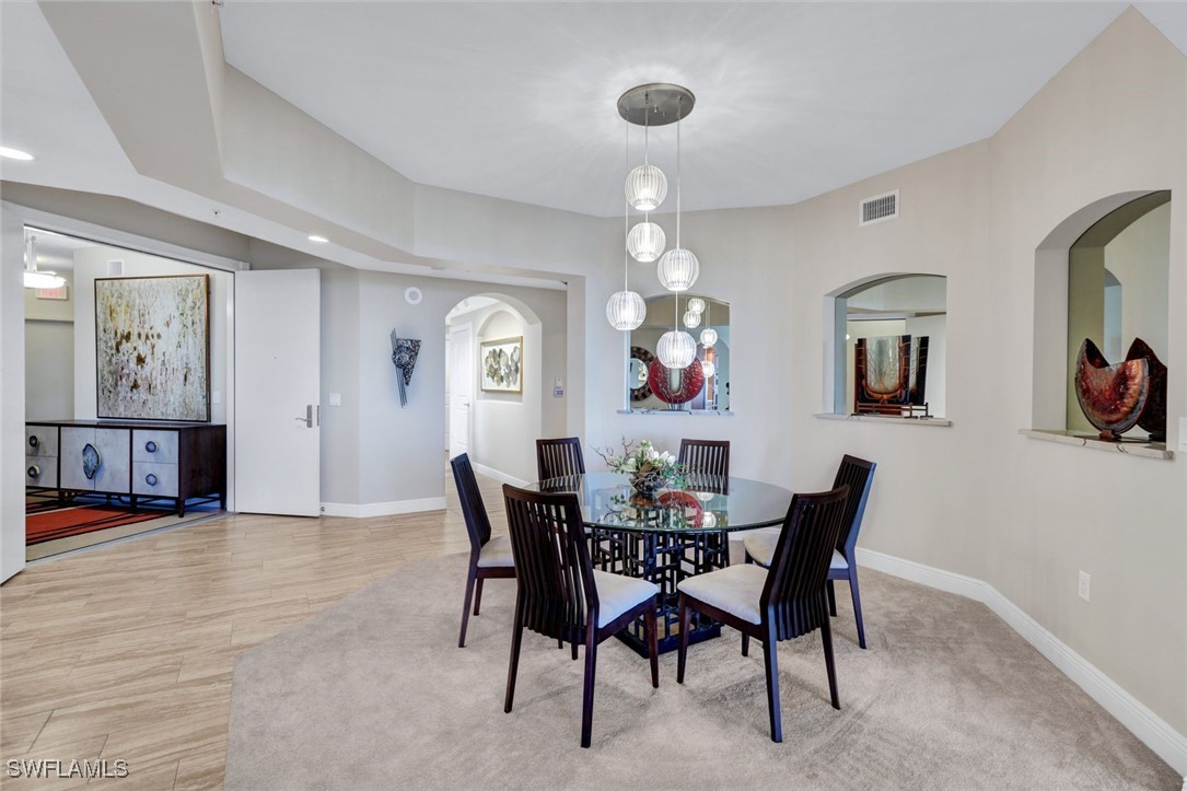 6021 Silver King Boulevard 305