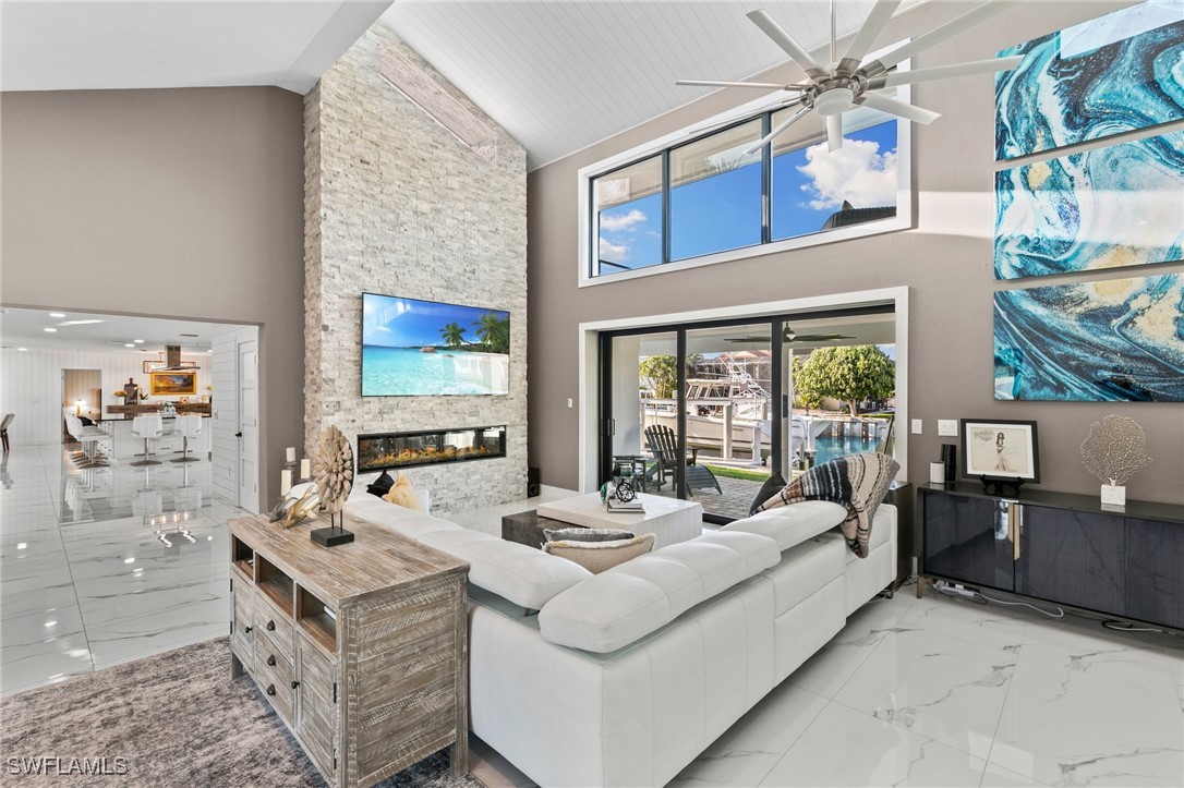 1221 Ember Court
