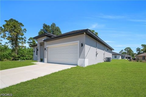 Tiny photo for 6208 Forest Court, Labelle, FL 33935 (MLS # 2026022518)