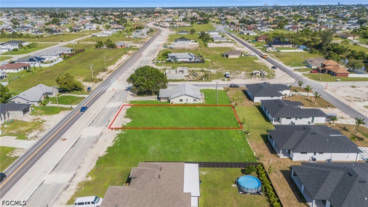 406 Diplomat Parkway E